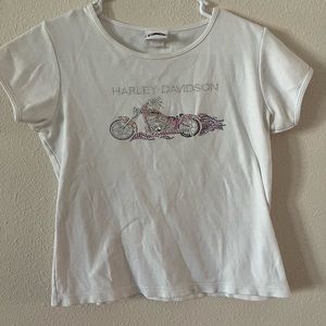 Woman’s Harley Davidson shirt